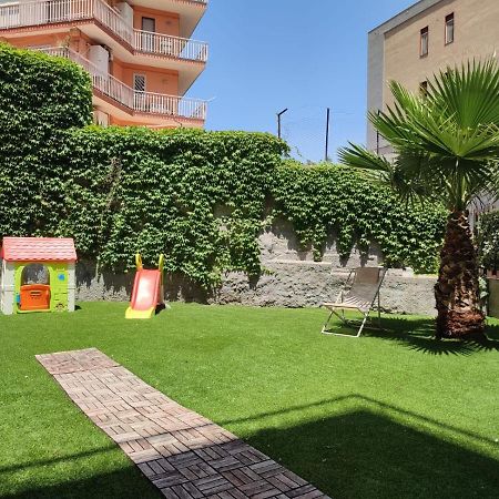 Appartamento Incantevole Con Parcheggio E Giardino คาตาเนีย ภายนอก รูปภาพ