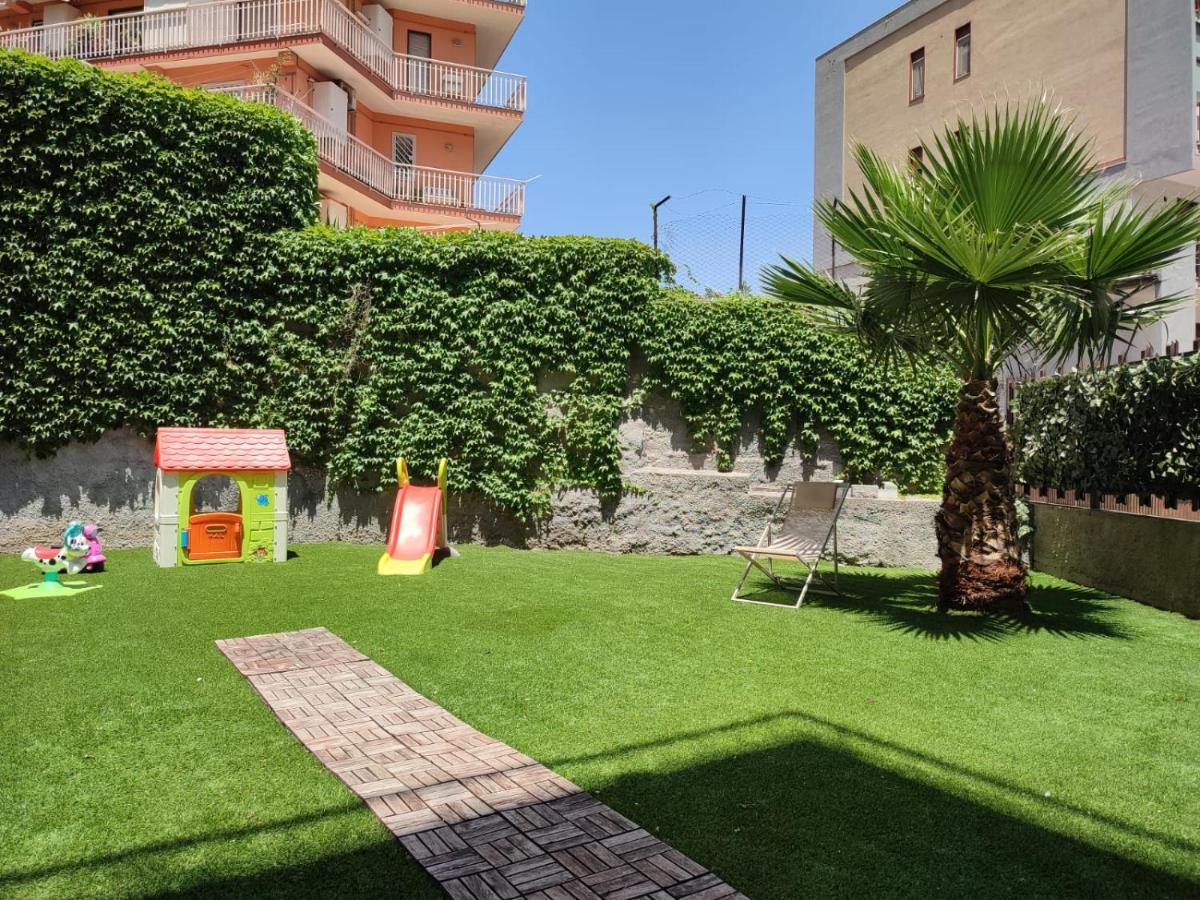 Appartamento Incantevole Con Parcheggio E Giardino คาตาเนีย ภายนอก รูปภาพ